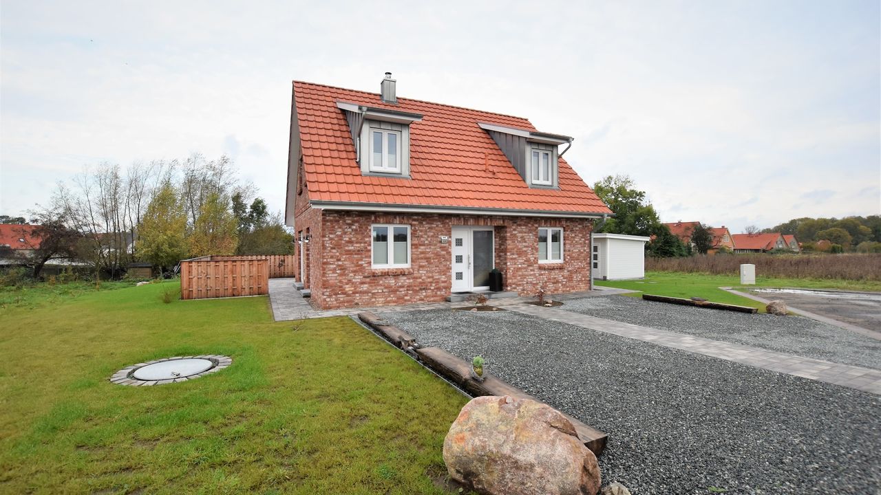 ExteriorSummer ExteriorSummer